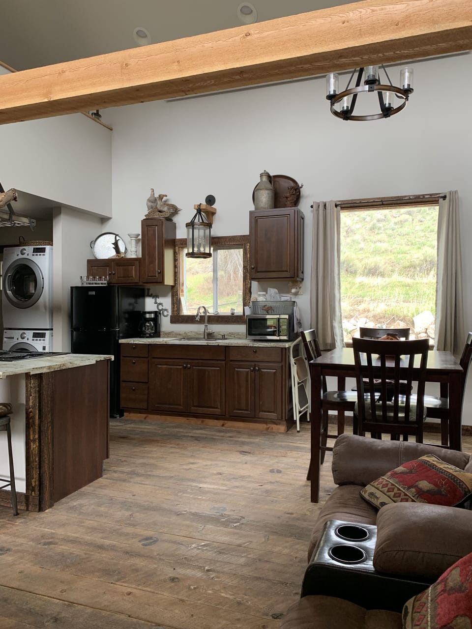 Lookout with vaulted ceilings