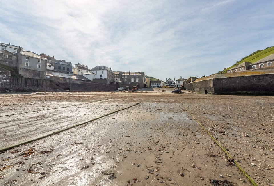 Port Isaac beach at low tide