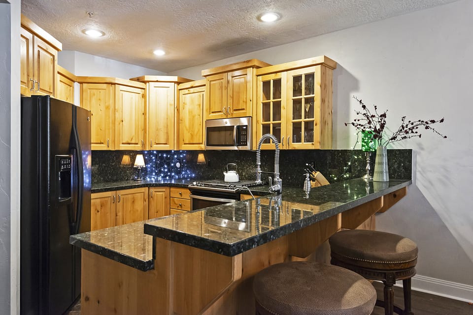 Kitchen / breakfast nook