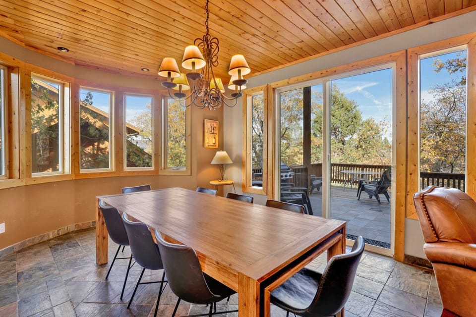 Inviting dining area designed for comfort and connection. The space feels open and airy, with a warm atmosphere that makes everyday meals and special gatherings equally enjoyable.