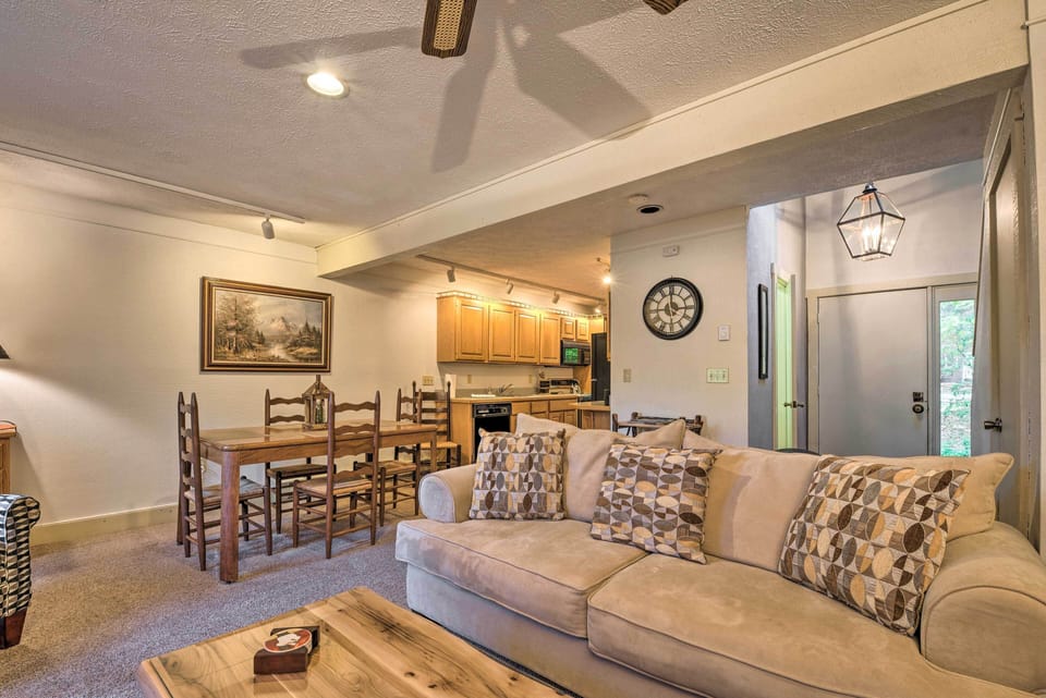 Living Room | Open Layout