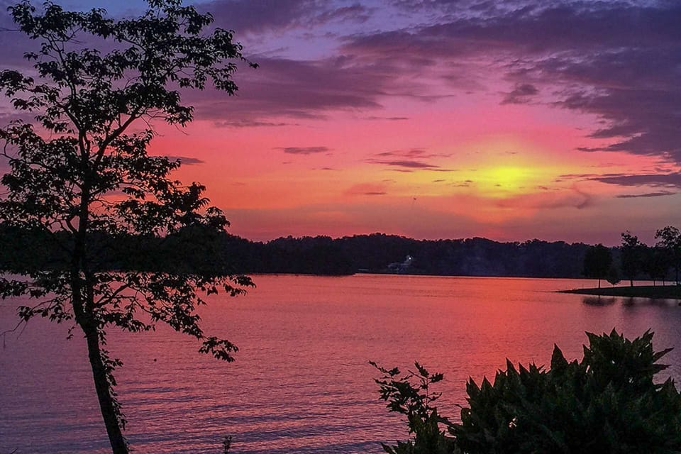 Cruising down the lake just doesn't get any better than this before calling it a night!
