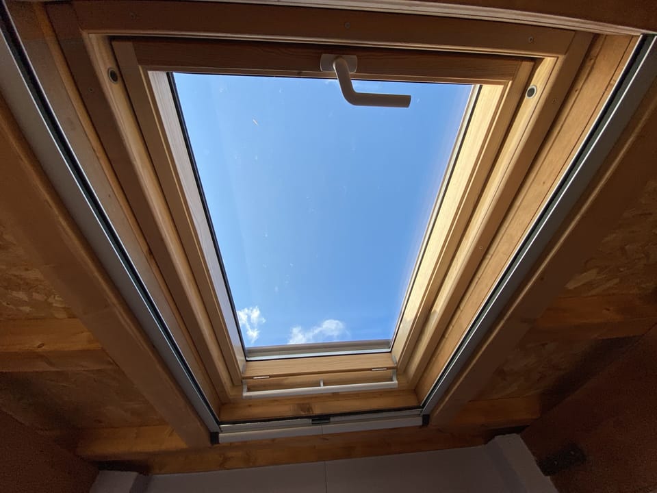 Roof window