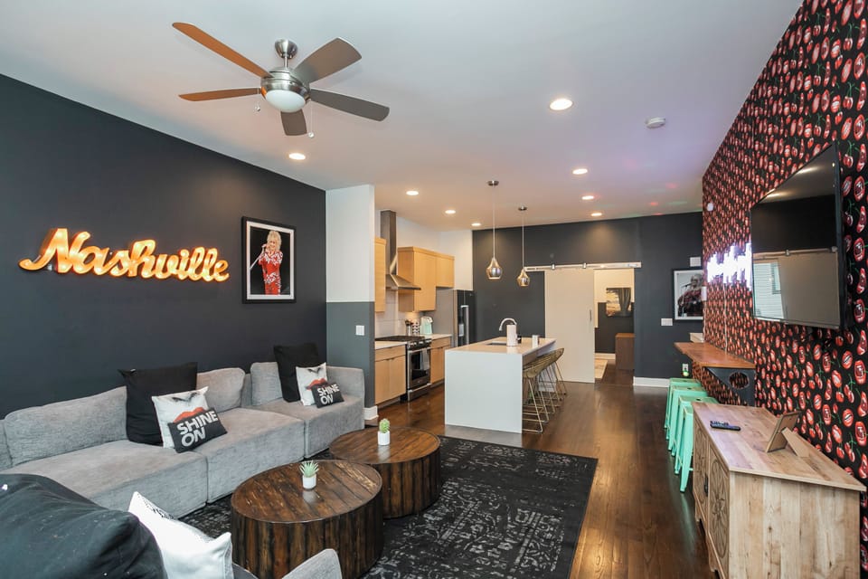 Sky Lounge 1 - Living Area