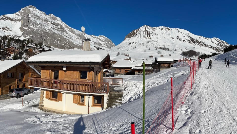 Snow and ski sports