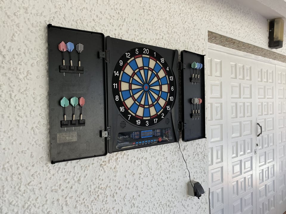 Electronic darts 