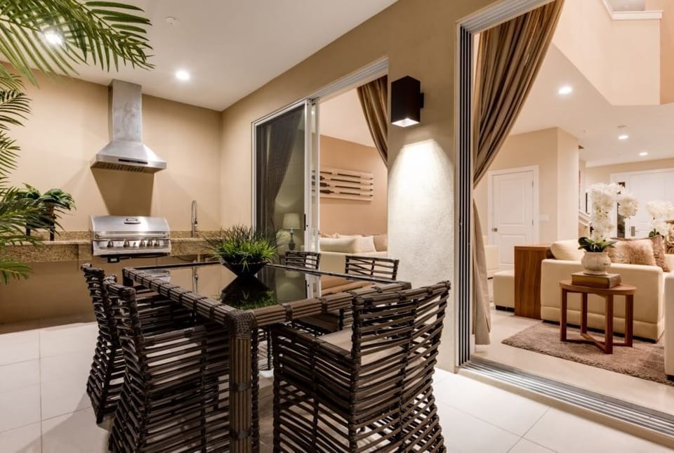 Patio3.JPG