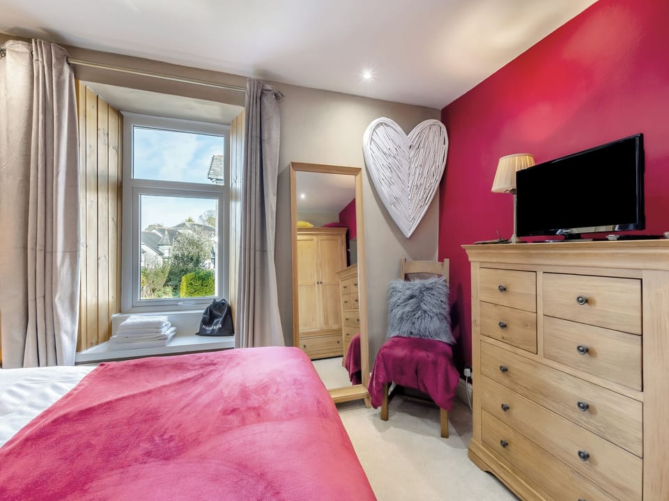 Double bedroom | Slate Cottage, Windermere
