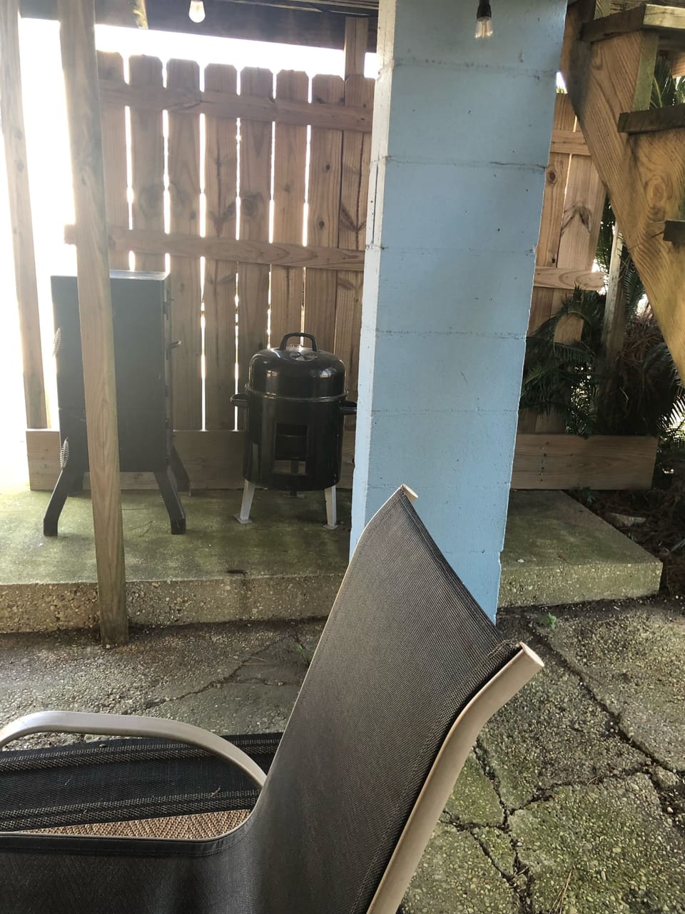 Bbq grill and meat smoker for outdoor cooking!