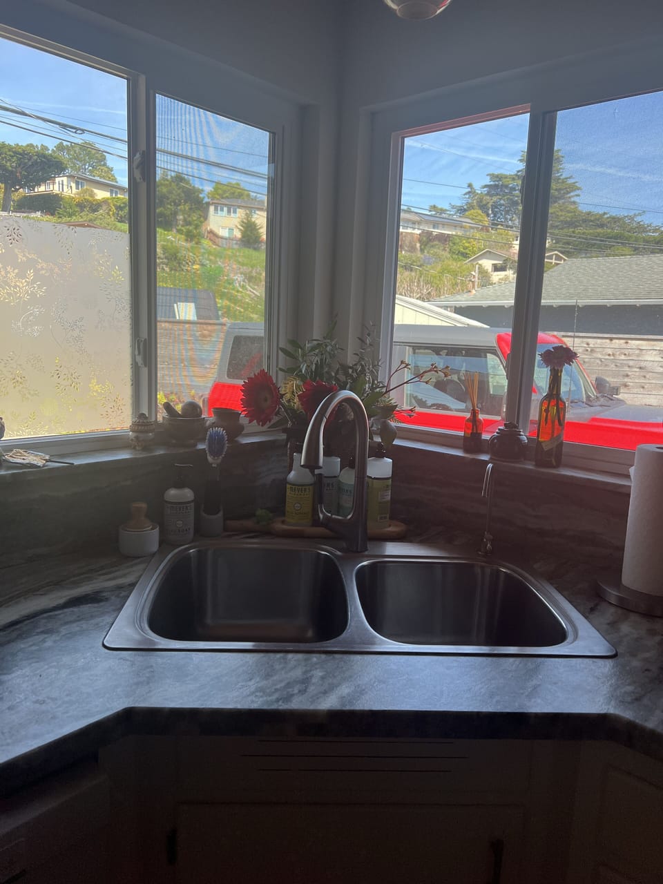 Kitchen sink