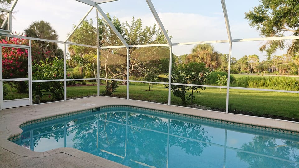 Heated Pool 