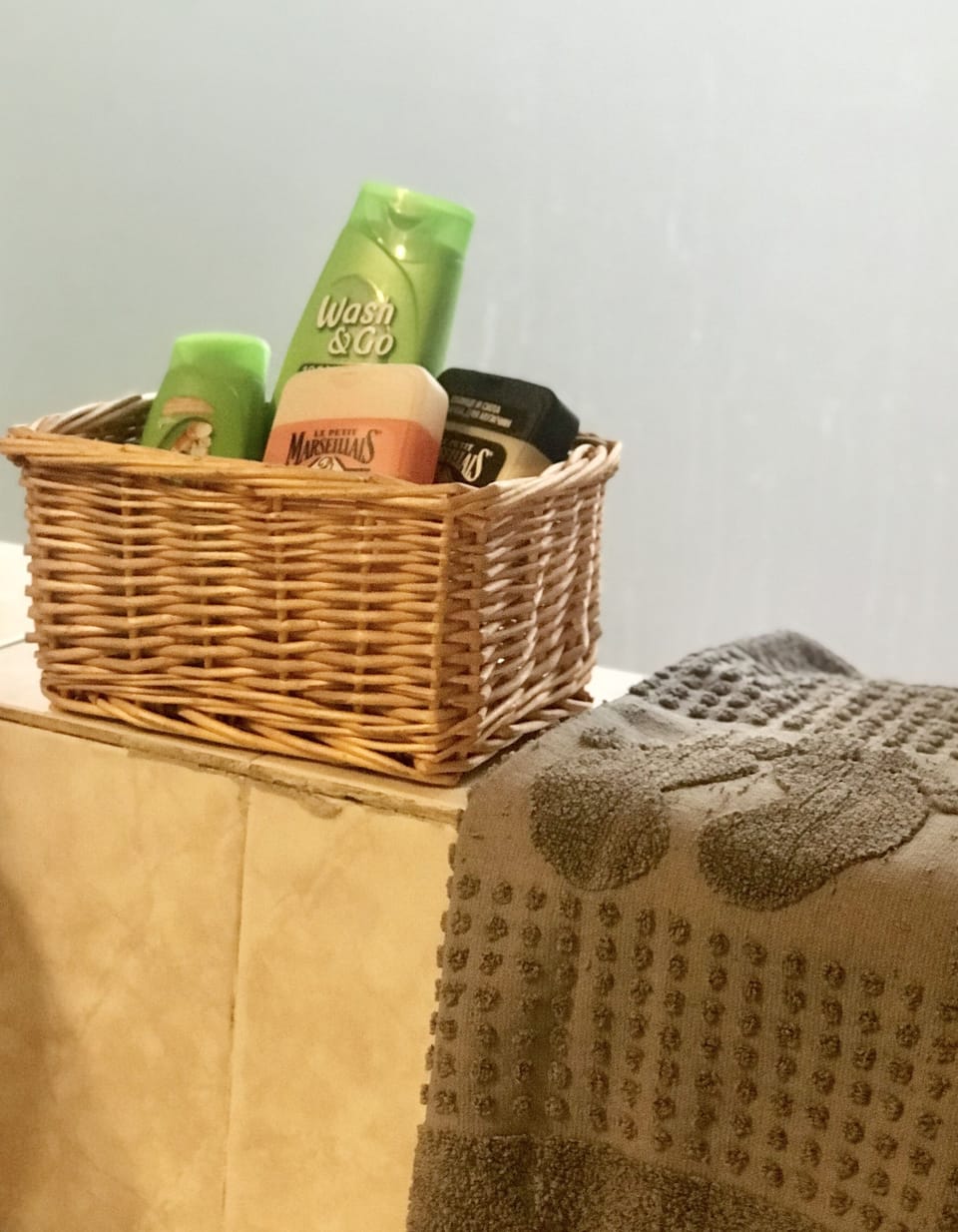 Bathroom amenities