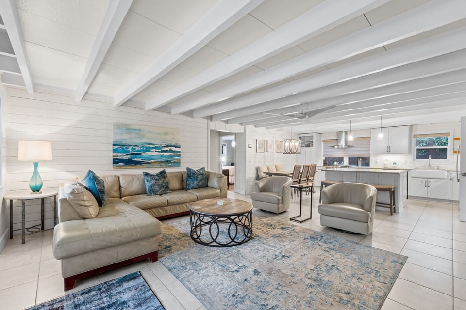 Beautiful and open layout for living, dining and cooking.