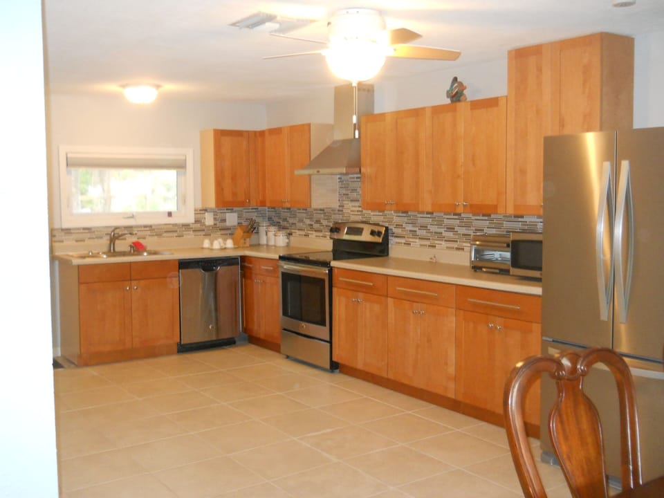 Spacious and open kitchen area