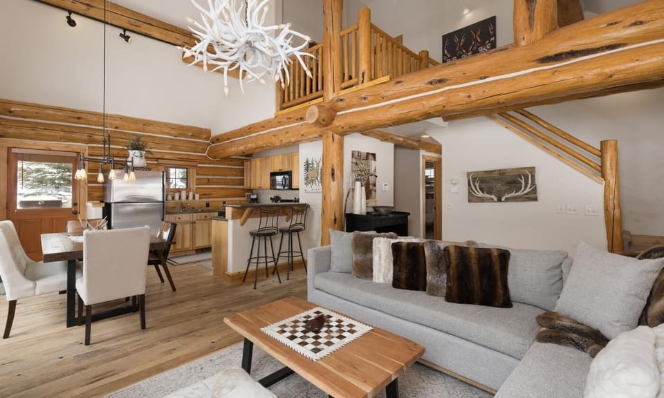 PR 10 Red Cloud living5