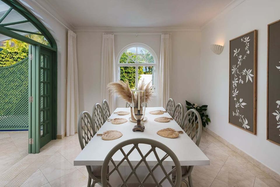 Tastefully furnished