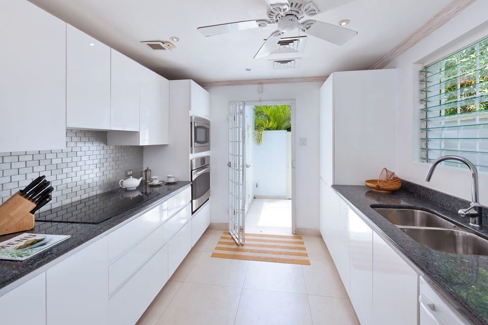 Easy Reach - Galley-style kitchen