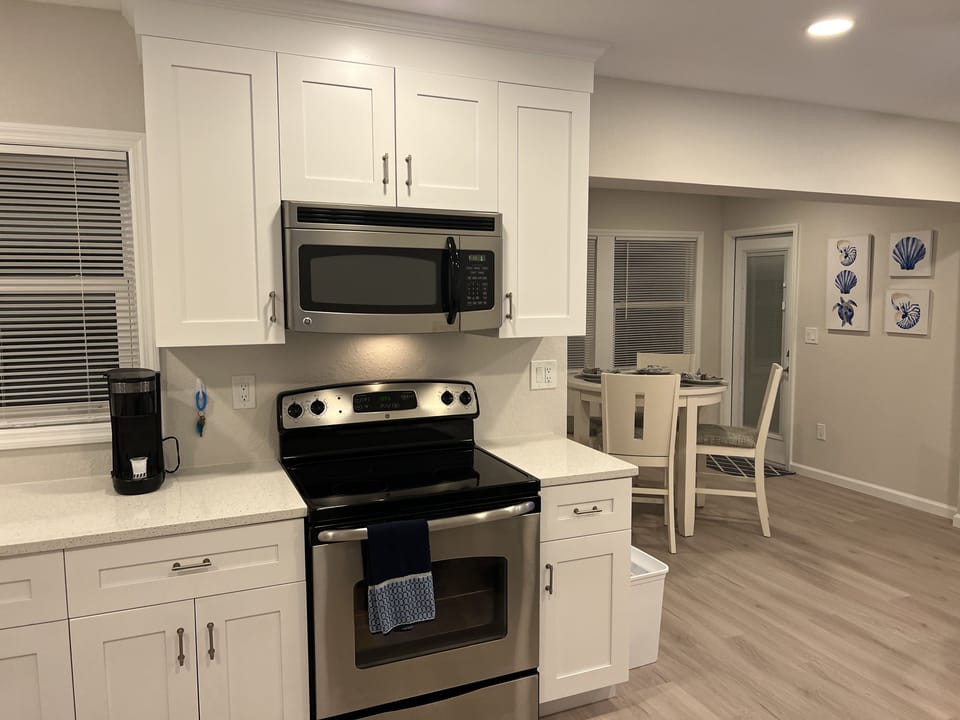 Another view of kitchen