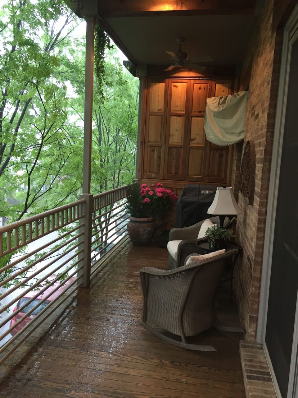 Balcony with TV 