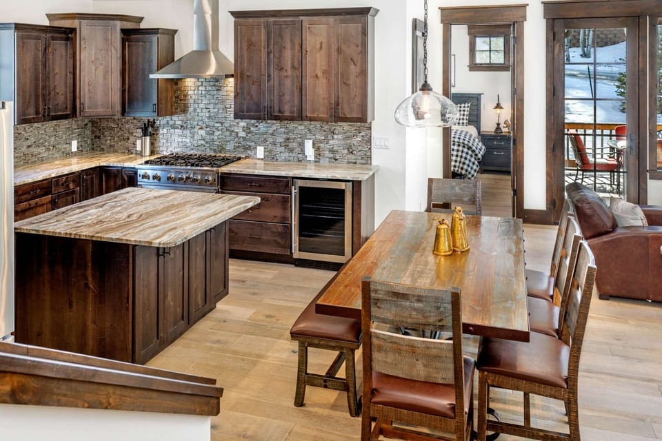 Let the "chef" of the party still feel part of the group with this open layout.