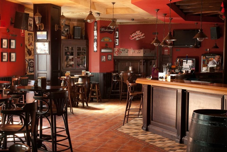 Local bar "The corner" el mojon with live music 