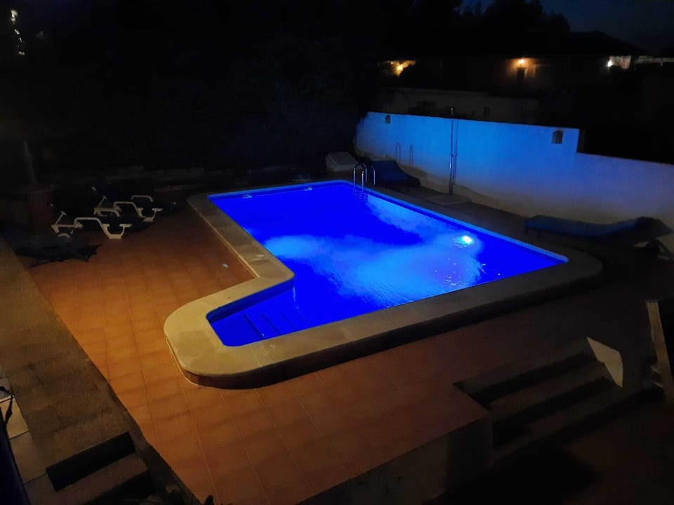 Pool at night 
