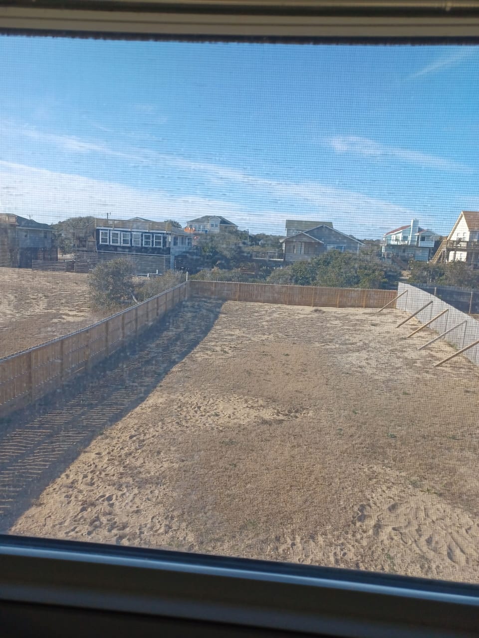 Fully fenced back yard. 