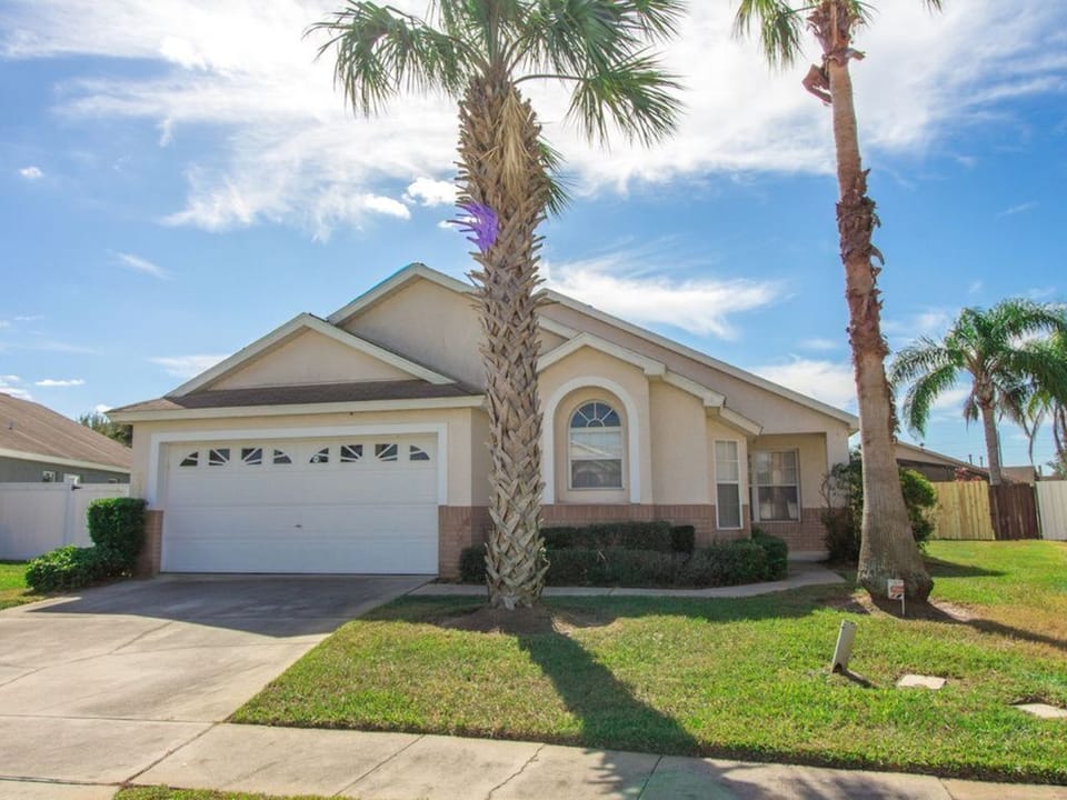 Beautiful Home W/ Private Fenced Backyard