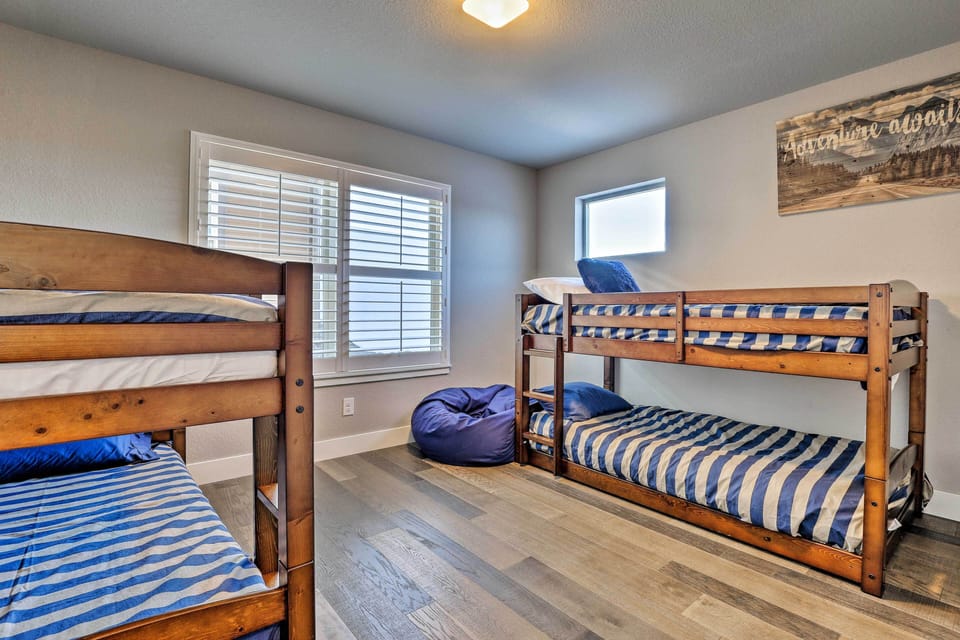 Bedroom 4 | 2 Twin Bunk Beds