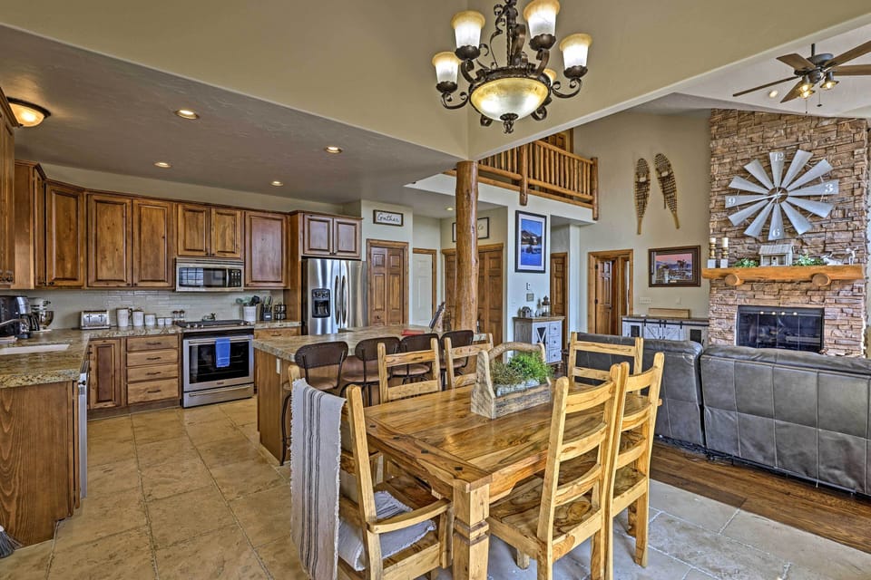 Living Room | Dining Area