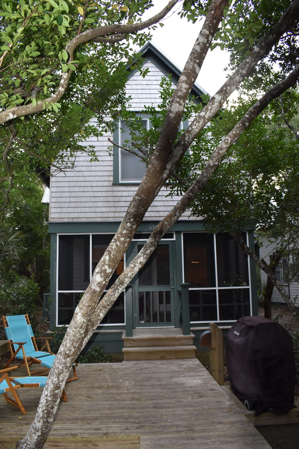 deck in front of house