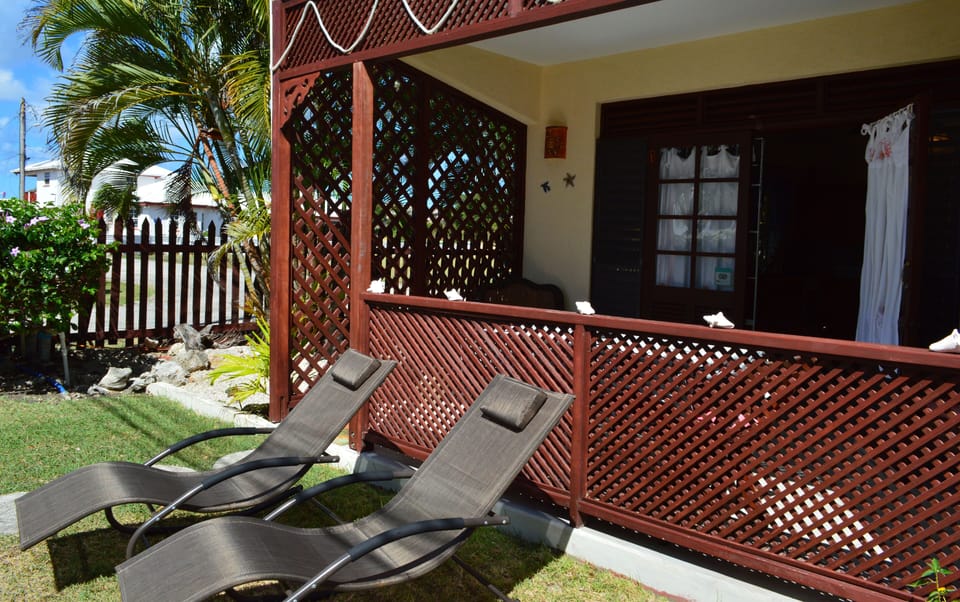 Sea-view Apartment - Patio