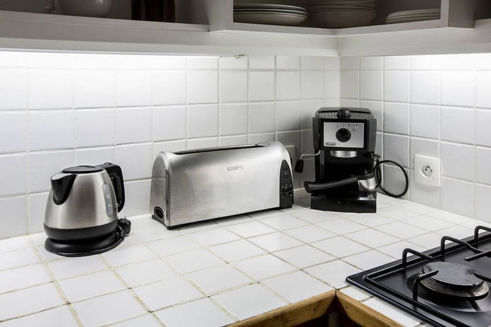 Well equipped kitchen