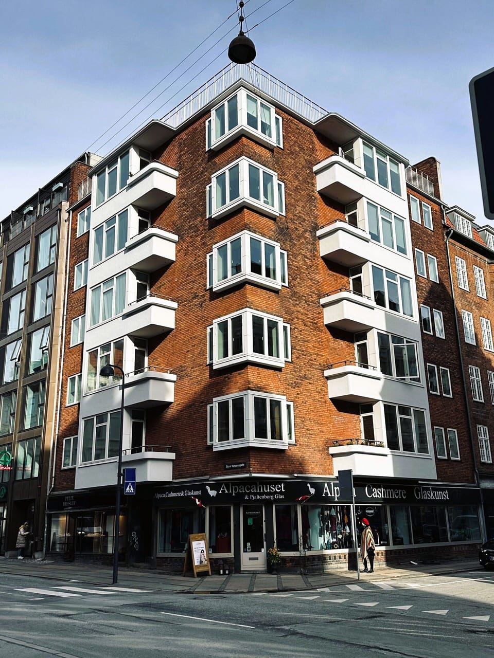Building Exterior, Outdoor