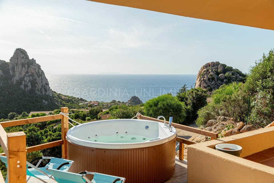 Activities, Autumn, Balcony / Terrace / Patio, Hot Tub, Summer