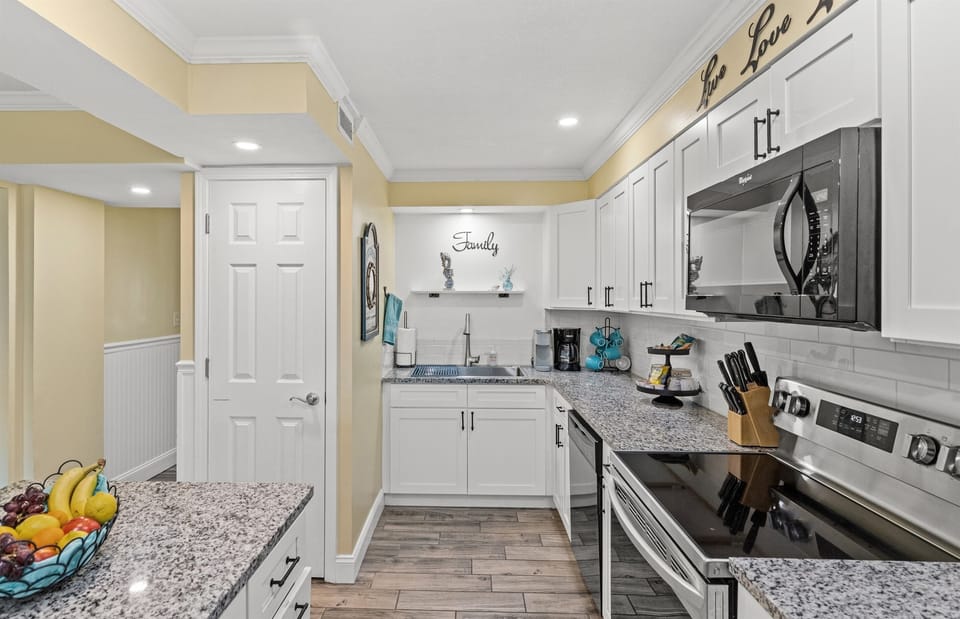 Tons of cabinet space!