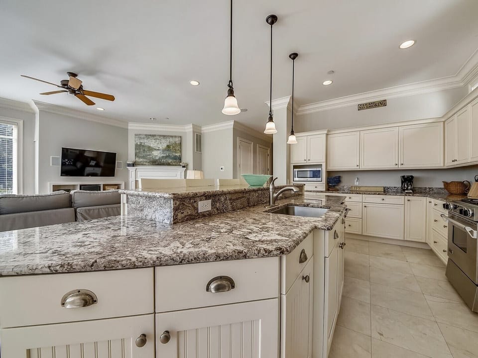 Kitchen at 4 Urchin Manor