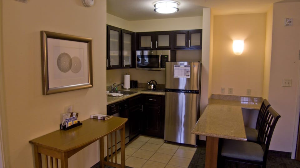 The fully-equipped kitchen features all the amenities you'd need to make a delicious meal.