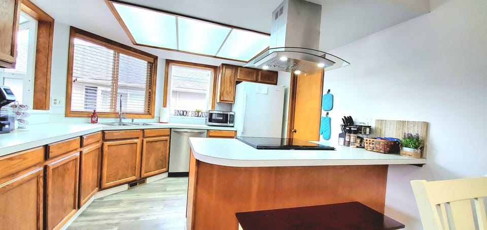 Newly updated kitchen.