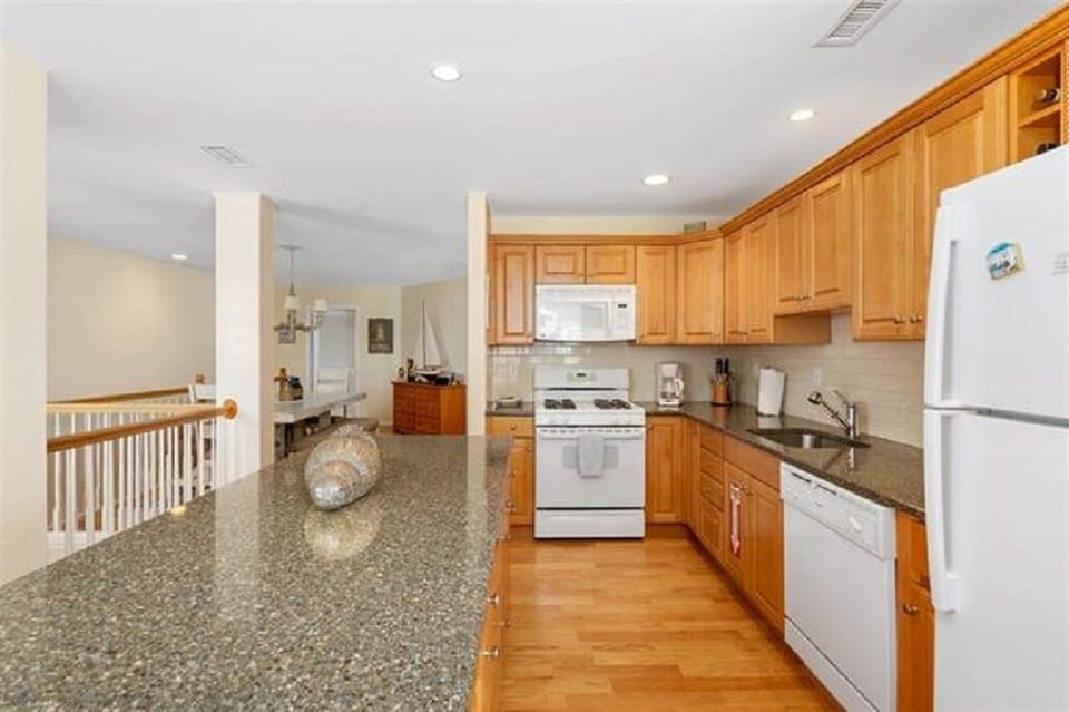 Kitchen. 