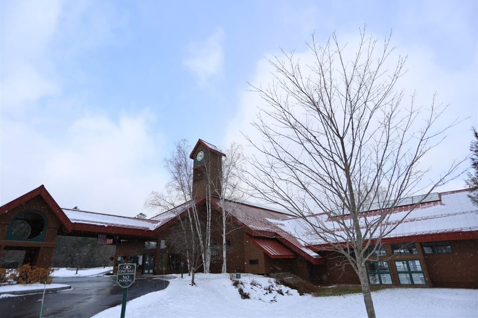 Outside of Deer Park Resort Rec Center