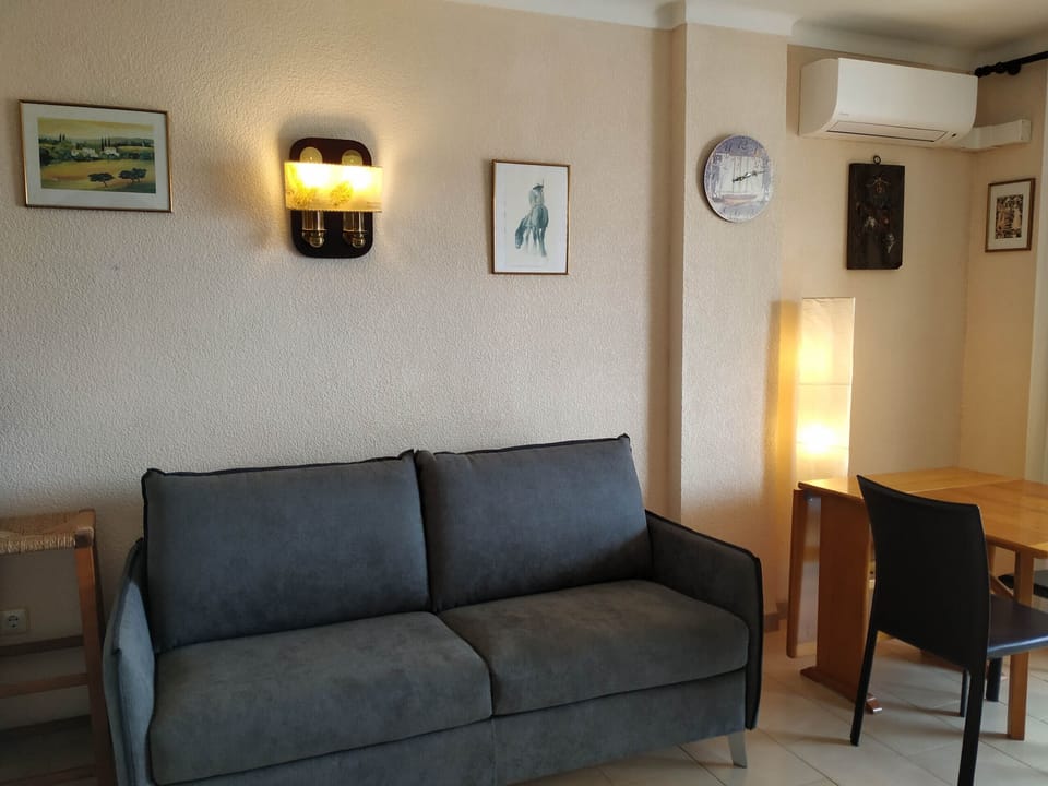 lounge living room