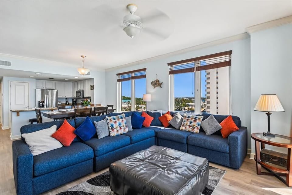 Spacious Gulf-View Living