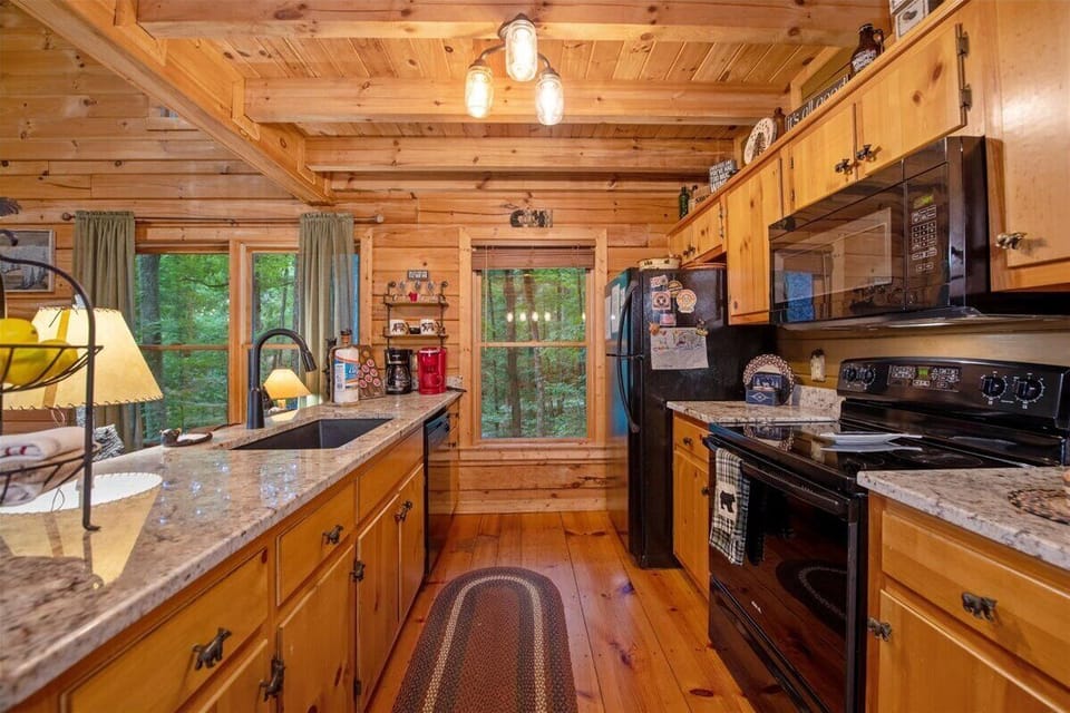 Fully equipped kitchen