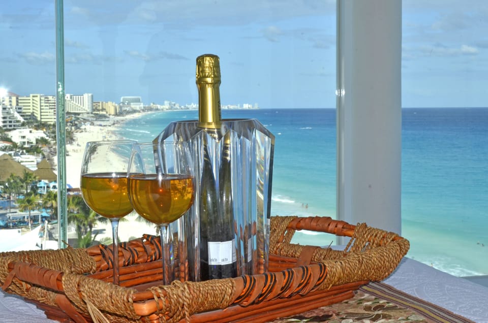 Beach/ocean view