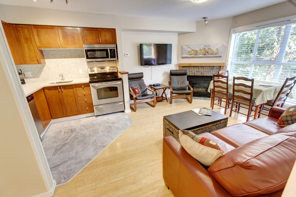 Kitchen and sitting room