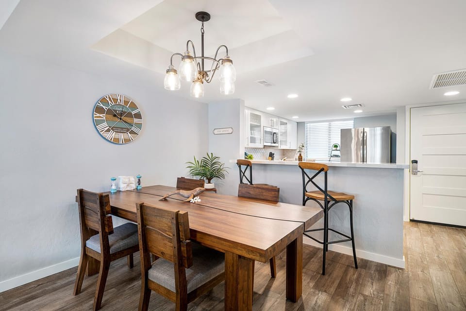 Indoor Dining Table, Chairs, Breakfast Bar, and Bar Stools