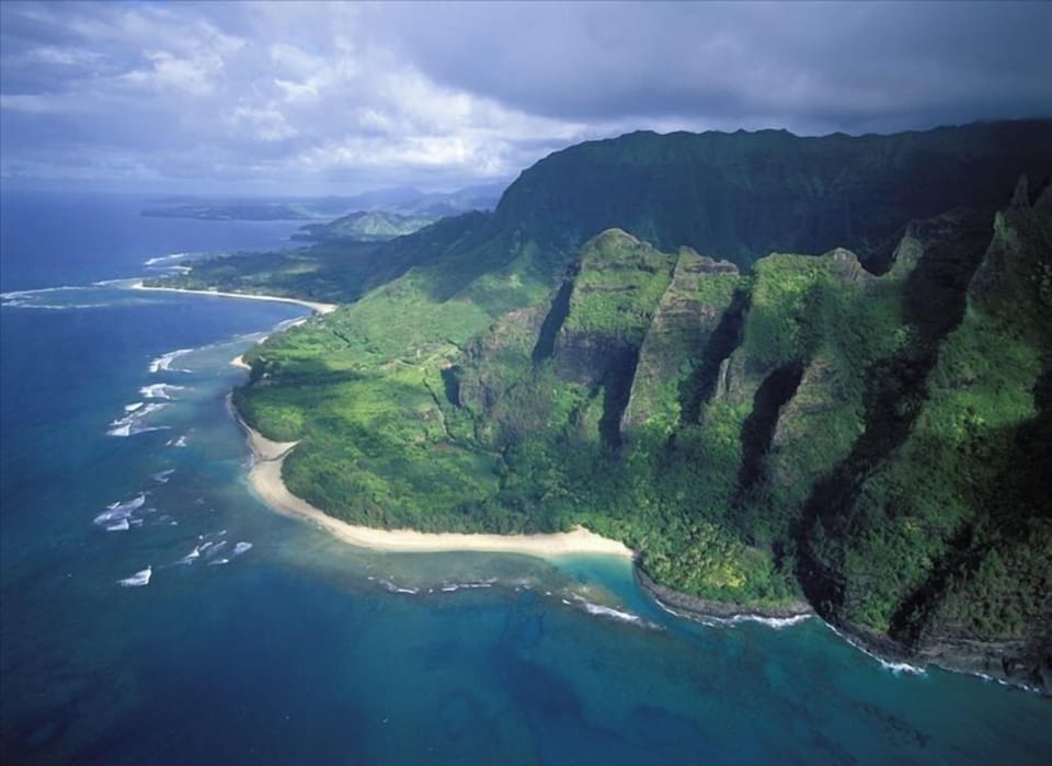 Haena State Beach and Hanakaipiai Falls/ Kalalau Hiking Trails