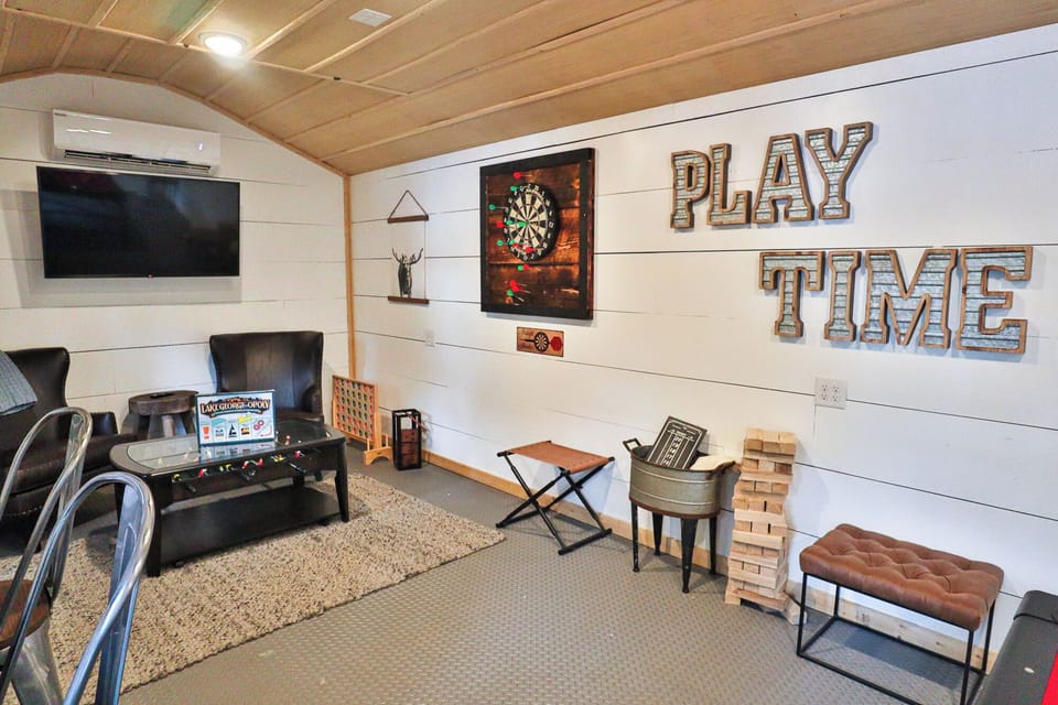 Play games and unwind in the bar/game room