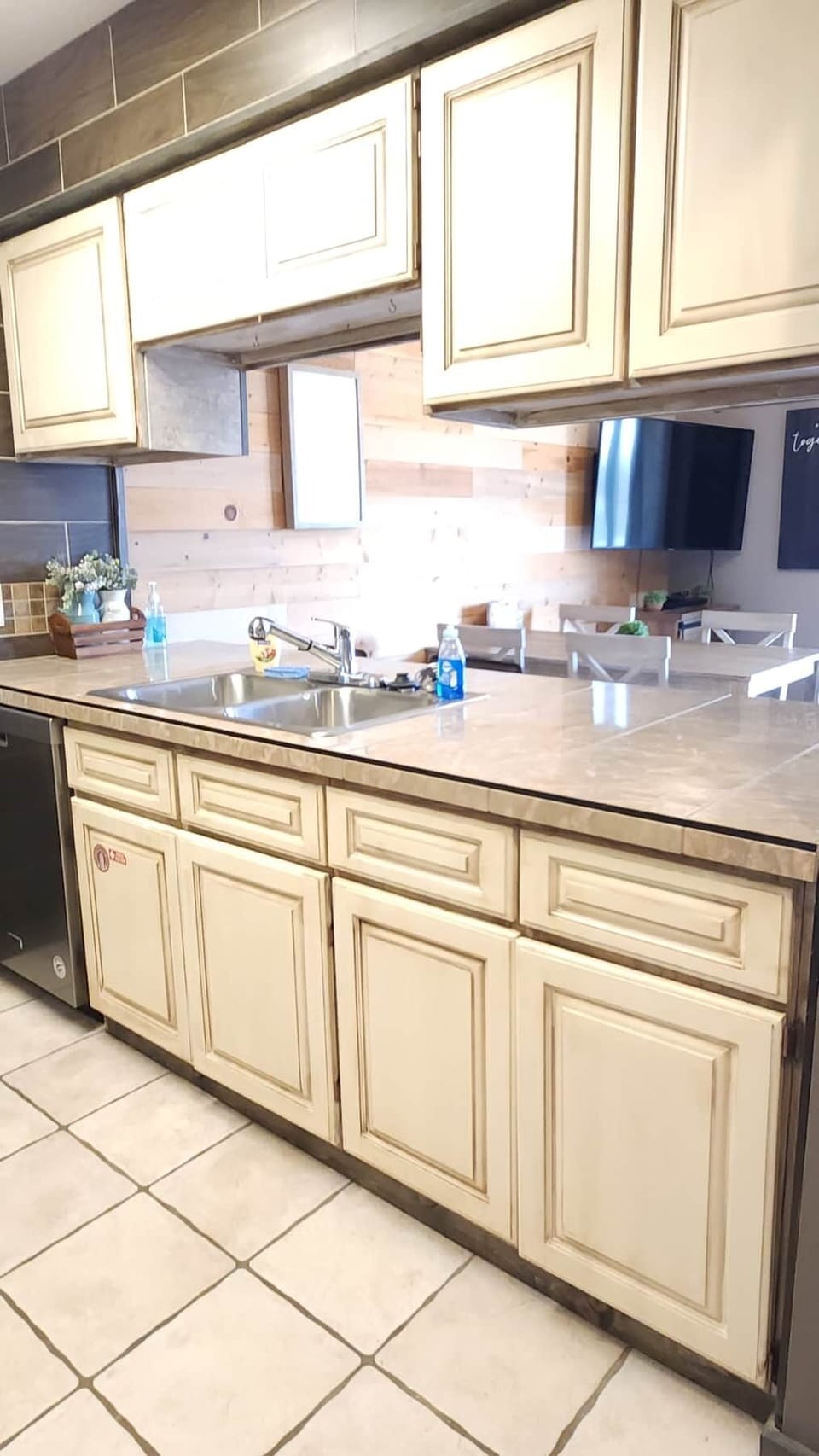 Kitchen (2)